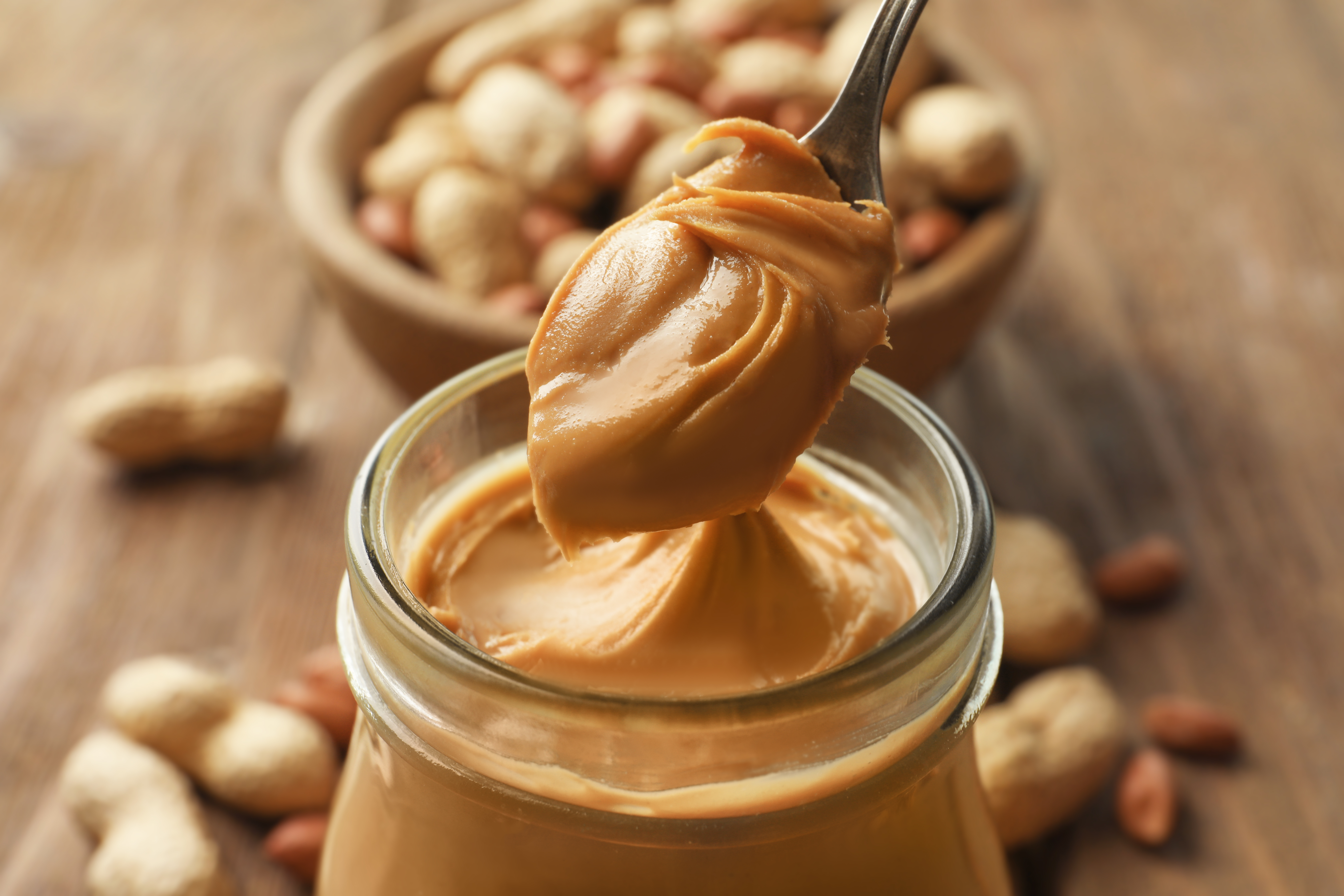 The Do's & Don'ts of Making Nut Butter 